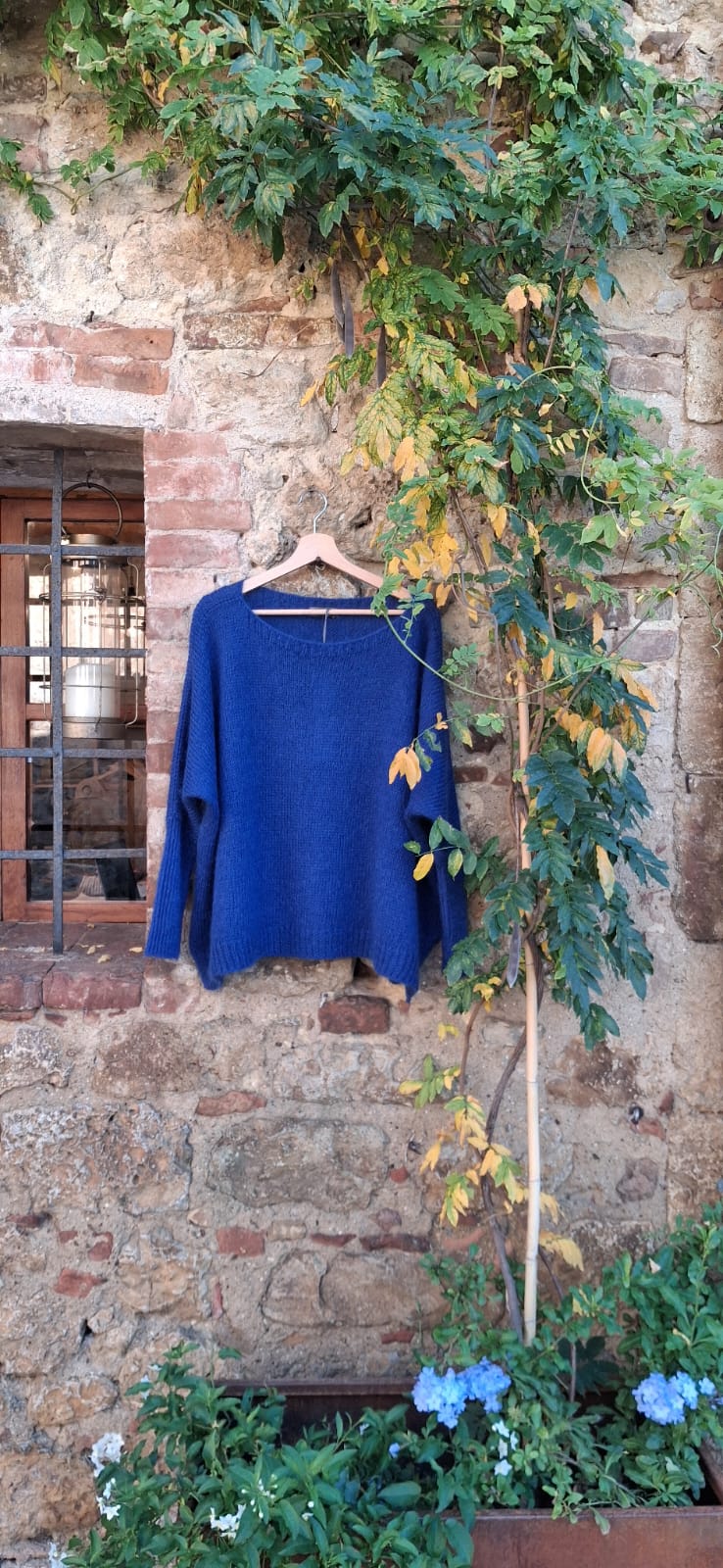 Maglia oversize blu cobalto